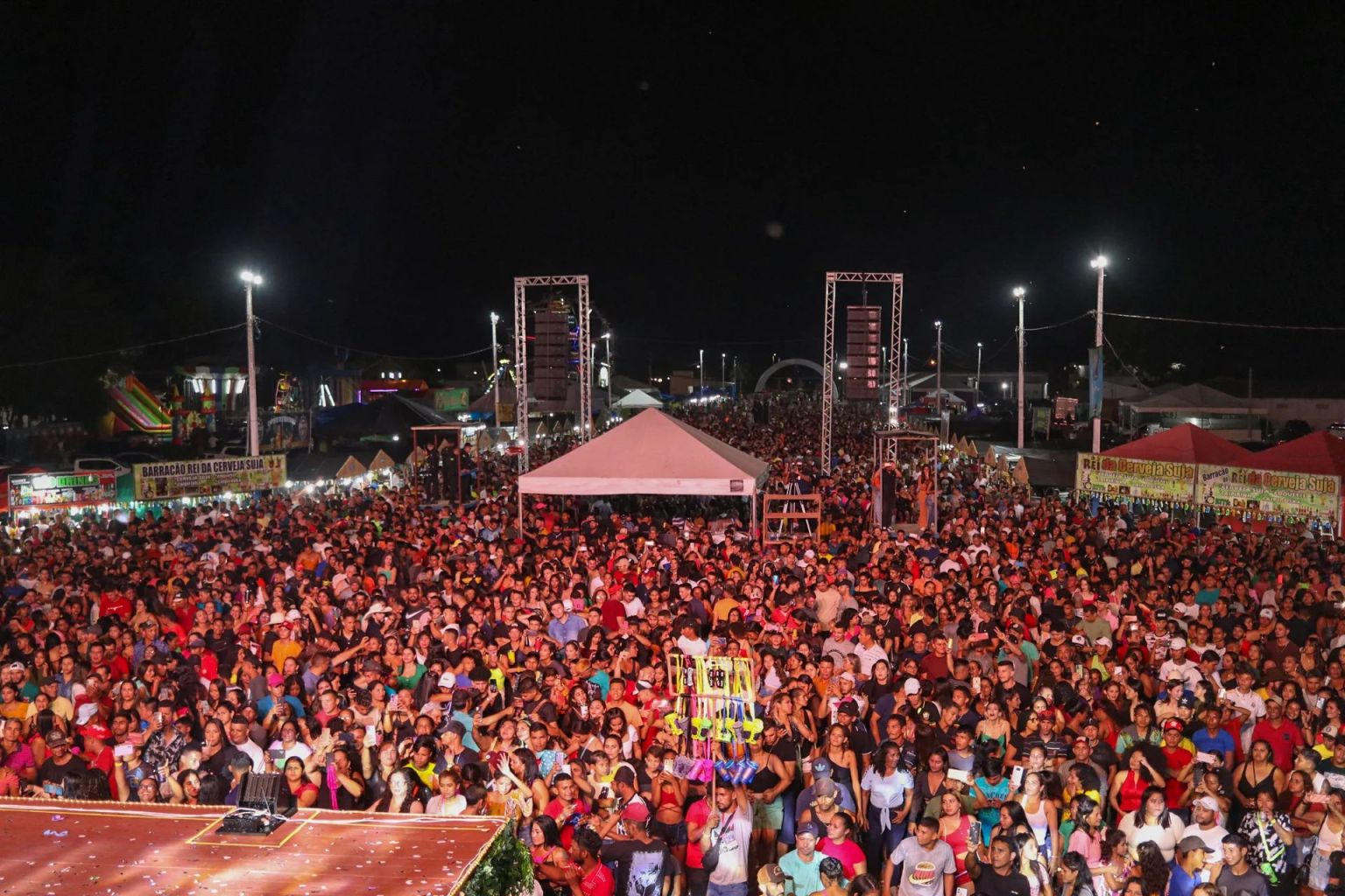 Dilsinho, Lucas Lucco, Natanzinho e Banda Magníficos serão atrações do Festival do Açaí em Feijó