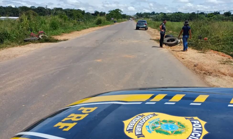 BR-364 é liberada após protesto de moradores em Sena Madureira