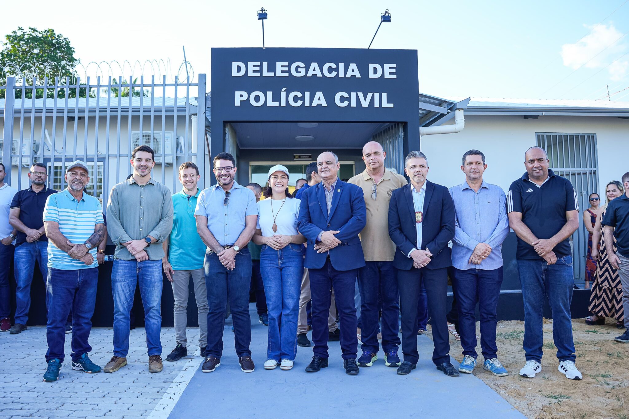 Prefeito Salatiel Magalhães participa da inauguração da Delegacia de Polícia Civil de Rodrigues Alves