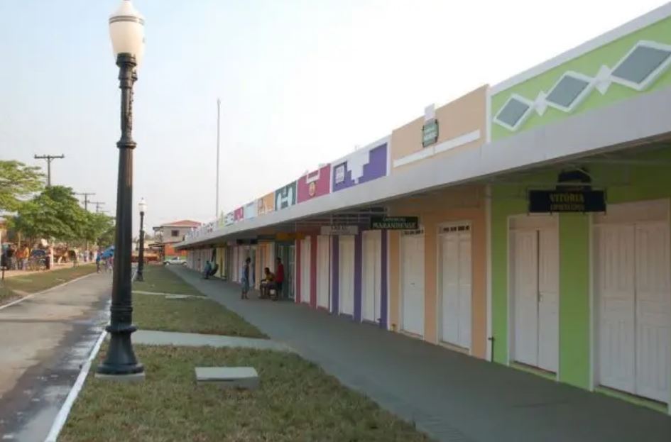 Plácido de Castro regulamenta uso de boxes do Mercado Público Municipal
