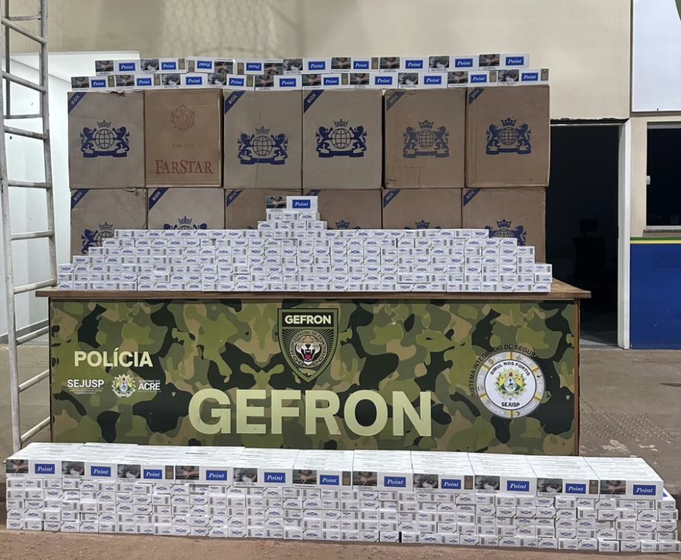Gefron apreende veículo com aproximadamente 11. 500 maços de cigarro contrabandeados da Bolívia