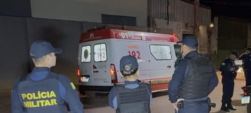 No Acre: Enfurecida, mulher esfaqueia o marido no trabalho dele; A vítima perguntou à polícia que ela não fosse presa