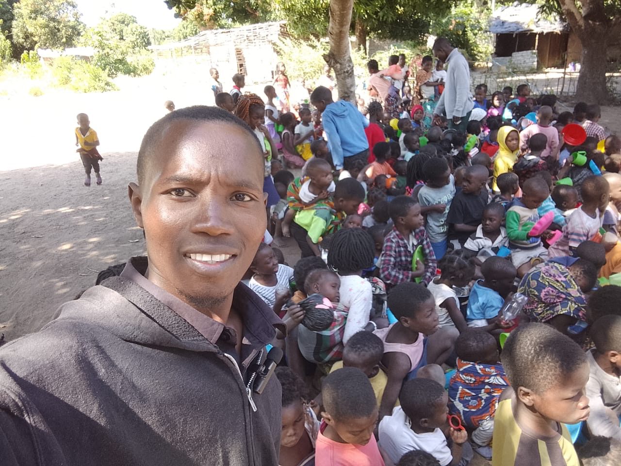 Campanha Solidária em Cruzeiro do Sul promove venda de sopa e cachorro-quente para ajudar crianças na África