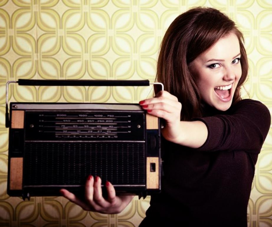 Rádio lidera ranking de credibilidade entre os brasileiros, aponta pesquisa