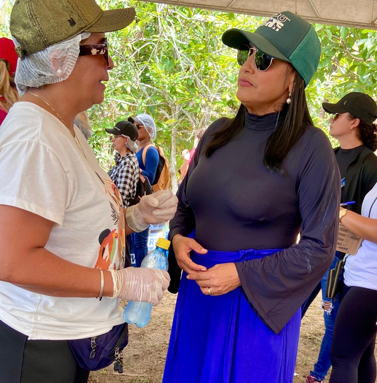 Compromisso com o campo: Vereadora Cleide Silva participa de celebração na Gleba Minas em Porto Walter