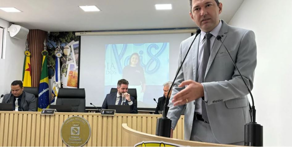 Vereadores dão puxão de orelha no presidente da Câmara por falta de atualização do site